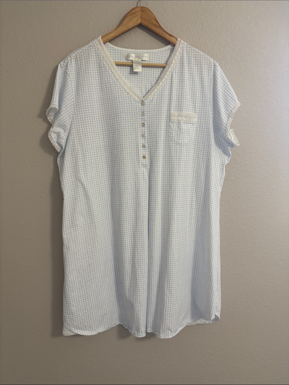 Eileen West White & Light Blue Check Gingham V-Neck Nightgown Lace Trim Size 2X